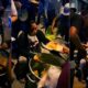 Ica: Pobladores de Pisco prepararon "Sopa Seca" para manifestantes retenidos por la PNP