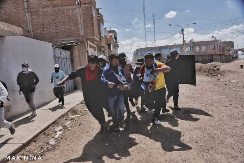 Reportan primer fallecido en Juliaca durante enfrentamientos con represión policial y militar