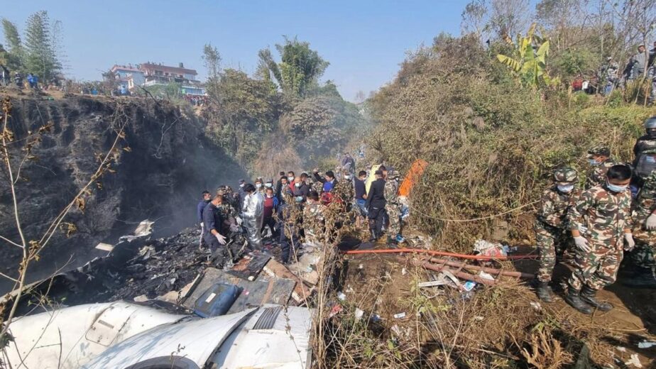 Un avión comercial se estrelló en Nepal y ha dejado 68 muertos hasta el momento