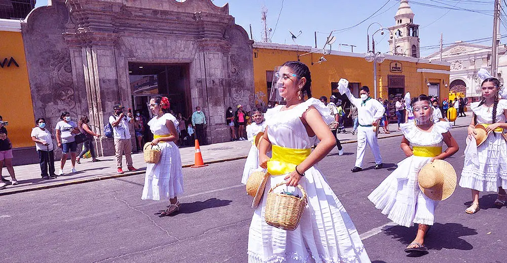 Congresistas deben modificar Ley que declara feriado no laborable en la región Ica por la Vendimia Iqueña