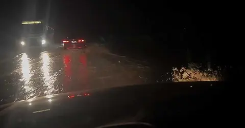 Huaicos bloquean la Panamericana Sur entre Ica y Santa Cruz de Palpa