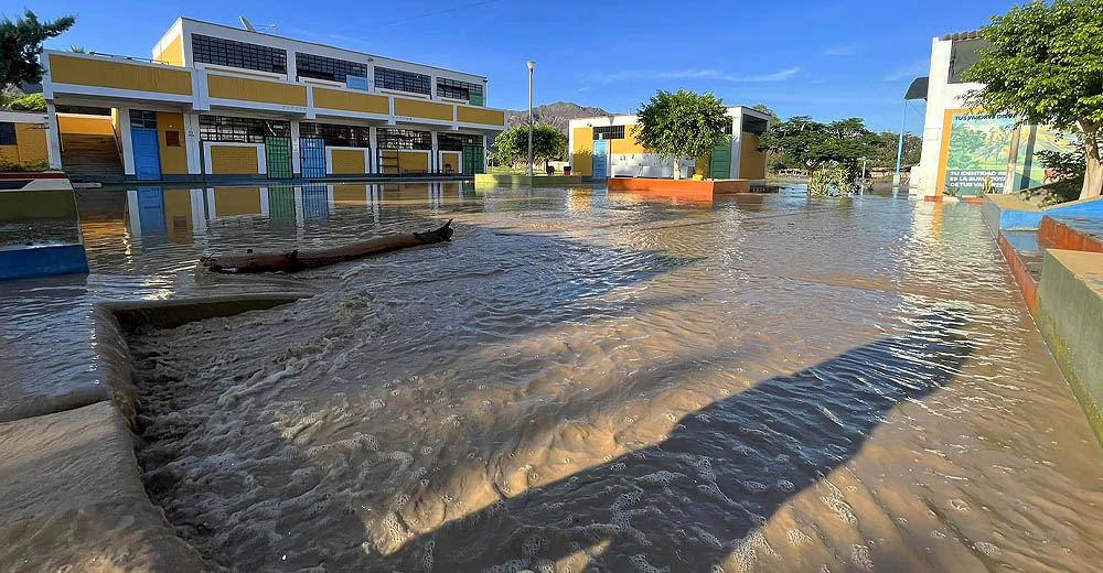 Nasca: Huaico destroza cerco perimétrico del Colegio José Manuel Meza de El Ingenio