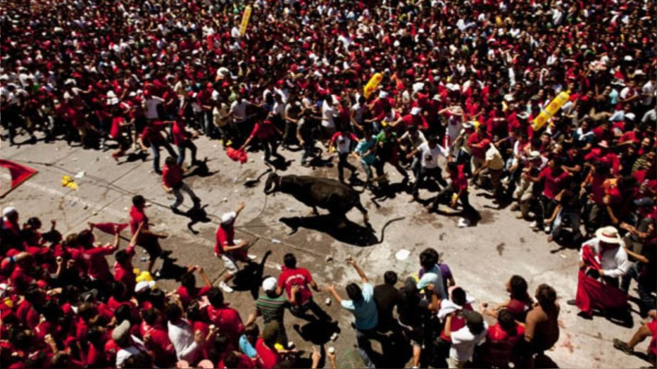 Semana Santa en Ayacucho 2023: Polémica por realización del "Pascua toro" en el centro histórico