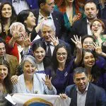 Chile reduce jornada de trabajo a"40 horas" y podrán laborar 4 días y descansar en tres a la semana