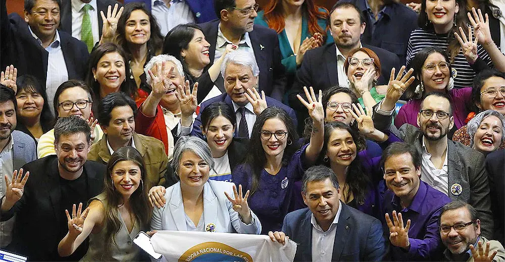 Chile reduce jornada de trabajo a"40 horas" y podrán laborar 4 días y descansar en tres a la semana