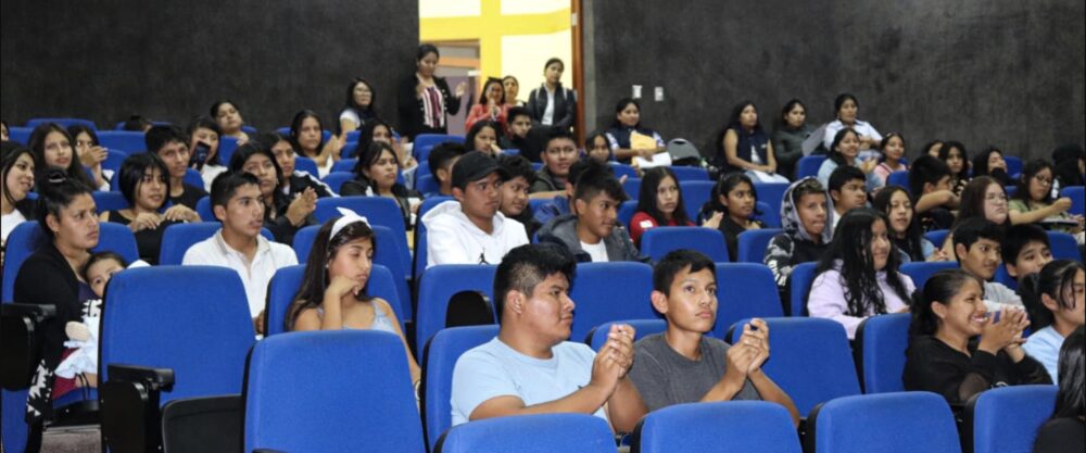 Más de 100 jóvenes y adolescentes participarán de la Academia Pre Universitaria, programa municipal gratuito promovido por la Municipalidad Distrital de Paracas.
