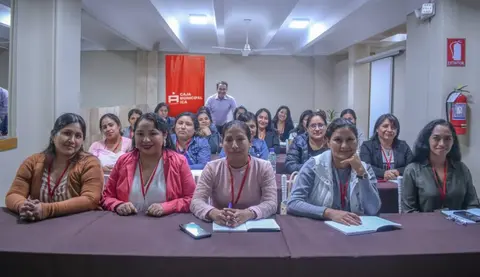 Clientas de Caja Ica se benefician con programa de entrenamiento gratuito