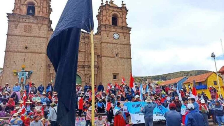 Tensión y protestas previas al Día de la Bandera en Puno - Perú