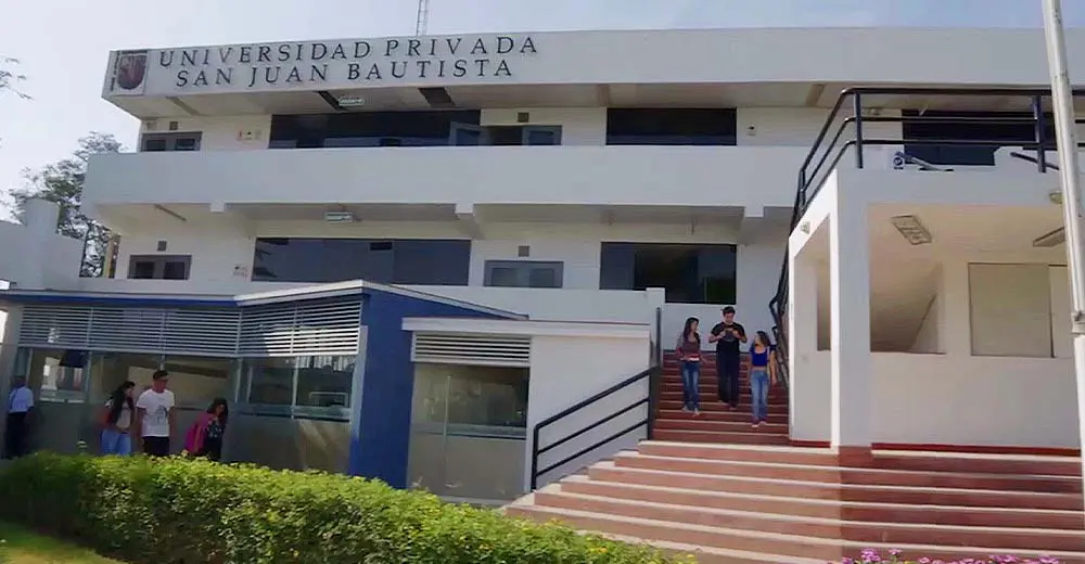 Recortan sueldos a docentes en la Universidad San Juan Bautista y podrían renunciar masivamente