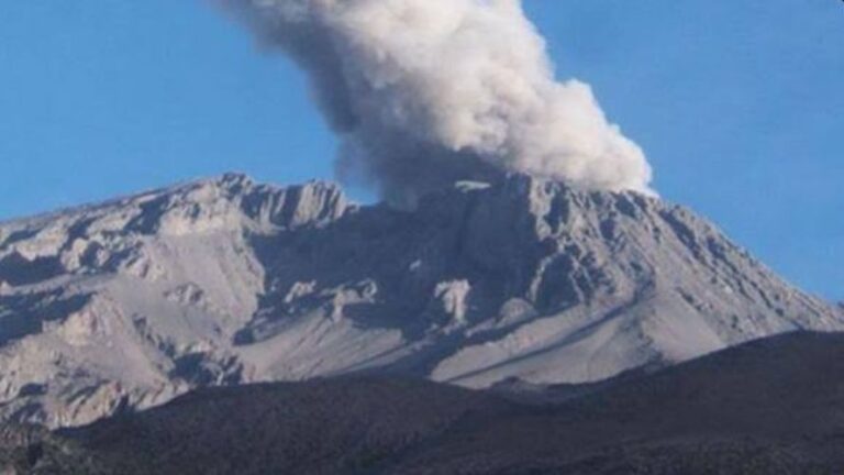 Familias de Puno también fueron afectadas con la erupción del Volcán Ubinas - Perú