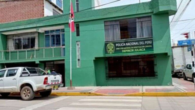 Tres policías son denunciados por secuestro y extorsión a un ciudadano en Juliaca - Perú