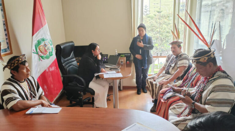Líderes indígenas amazónicos alertan afectación de derechos debido a actividades ilegales - Perú