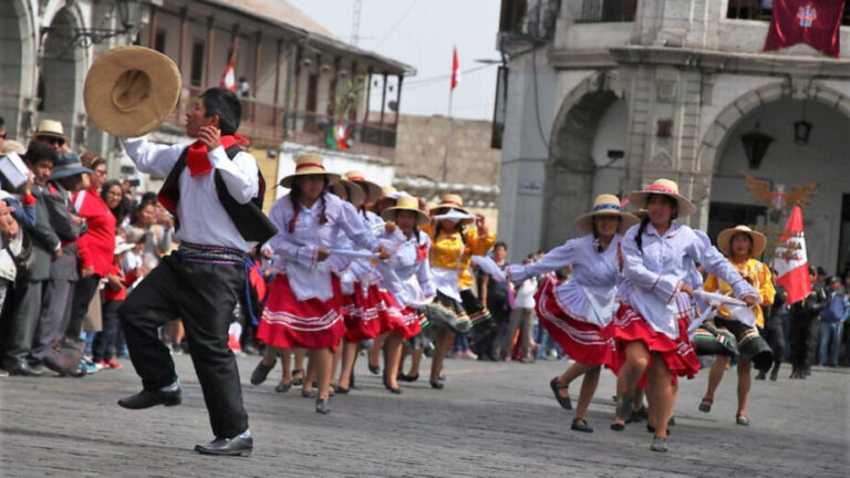 Aniversario de Arequipa: Recuperación del turismo alcanzó 50% de visitas pre-pandemia - Perú
