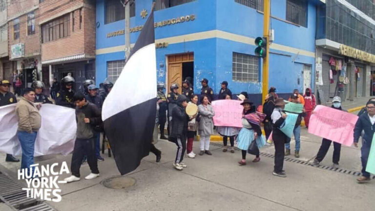 Huancavelica: Así rechazó la población la visita de la fiscal Patricia Benavides - Perú