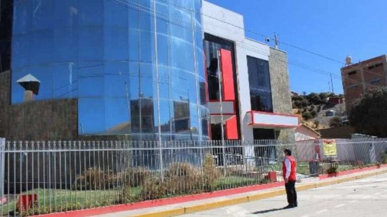 Puno: Más de 100 funcionarios regionales y municipales no cumplen con el perfil - Perú