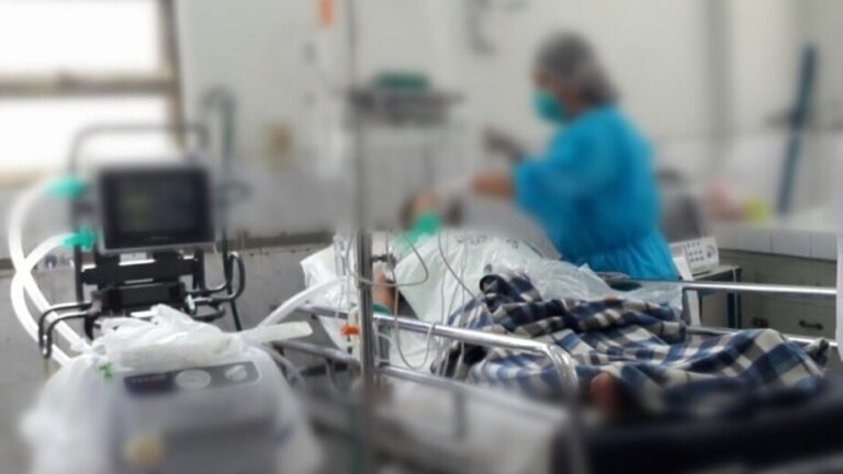 Arequipa: Mujer con rabia ingresa en coma a UCI del hospital Honorio Delgado - Perú