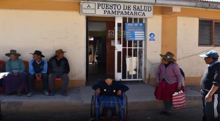 Población en riesgo por falta de luz, agua y personal en centros de salud de Cusco - Perú