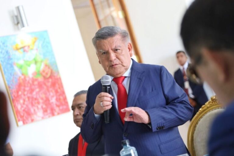 La Libertad: César Acuña se fue por cuarta vez de vacaciones en solo 9 meses de gestión - Perú