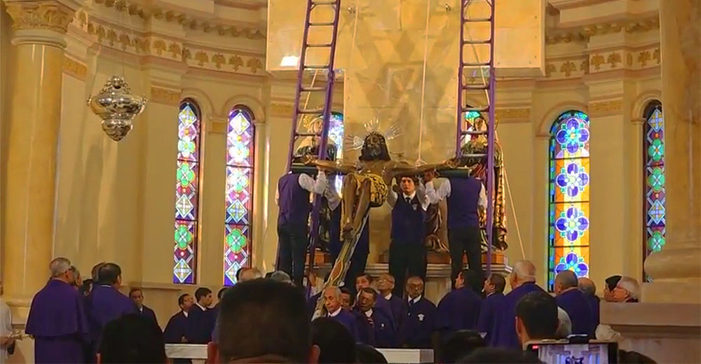 Señor de Luren: Así fue la tradicional bajada del cristo moreno por su festividad de octubre