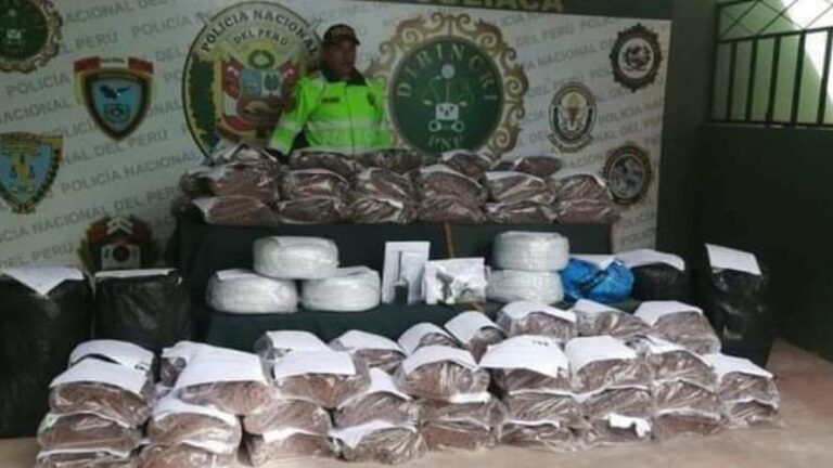 Puno: Dos detenidos por transportar ilegalmente miles de cartuchos de dinamita - Perú