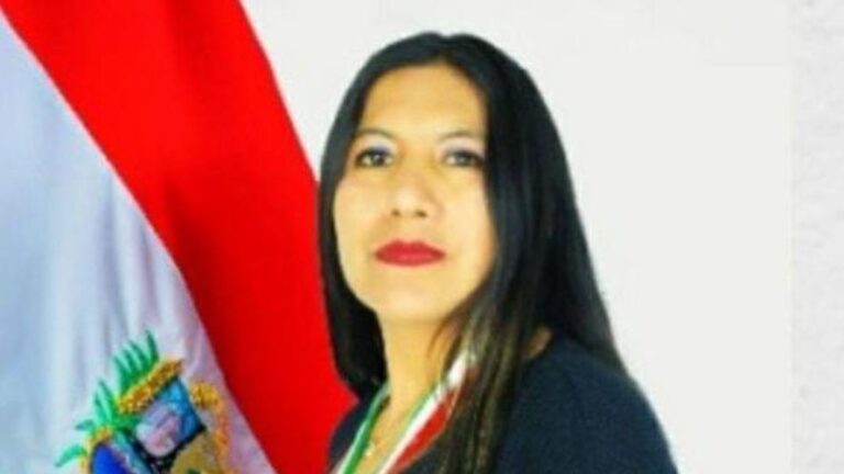 Puno: Suspenden por 30 días a regidora de Azángaro implicada en cobro de cupos - Perú