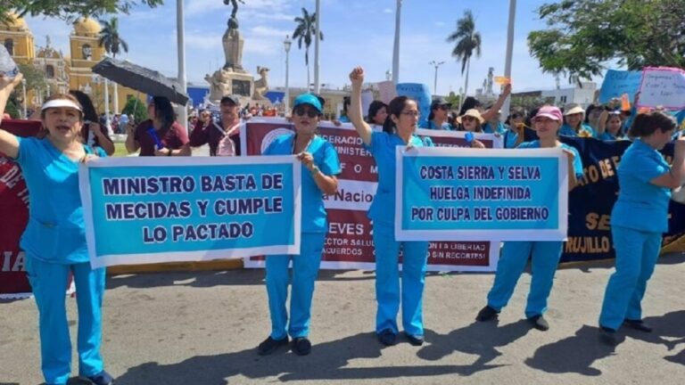 Personal de salud en huelga no acepta tregua del ministro César Vásquez y piden su renuncia - Perú