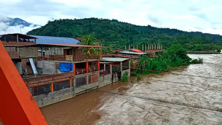 Alertan incremento del caudal del río Apurímac - Perú