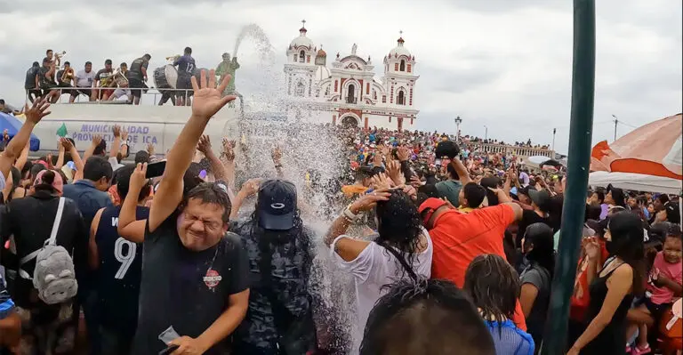 Ica: La fiesta de compadres y comadres en Yauca del Rosario - Ica
