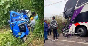 Ica: Triple choque entre bus, mototaxi y furgoneta deja dos heridos graves