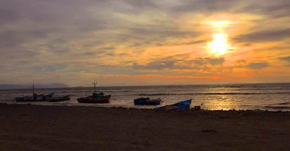 Playa Caleta San Andrés, Ica, Perú.