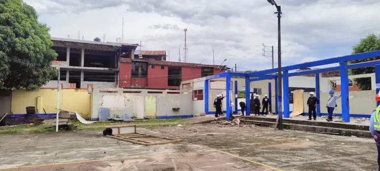 Ucayali: Entregan terreno de colegio Fernando Carbajal para iniciar construcción - Perú