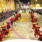 La Vendimia Iqueña da inicio con un colorido pasacalle, marcando el comienzo de diez días de celebraciones culturales y tradicionales.