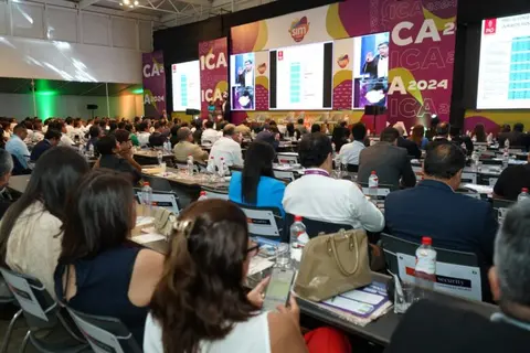 Culminó con éxito seminario internacional de microfinanzas en Ica