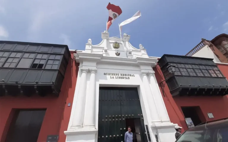 La Libertad: Acuña mantiene en su gestión a gerentes que manejan ebrios y con antecedentes de malos manejos - Perú