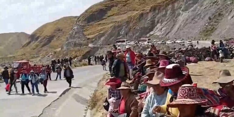Protesta contra minera Las Bambas en Chumbivilcas: Comuneros de Hatun Ccollana exigen remediación ambiental - Perú