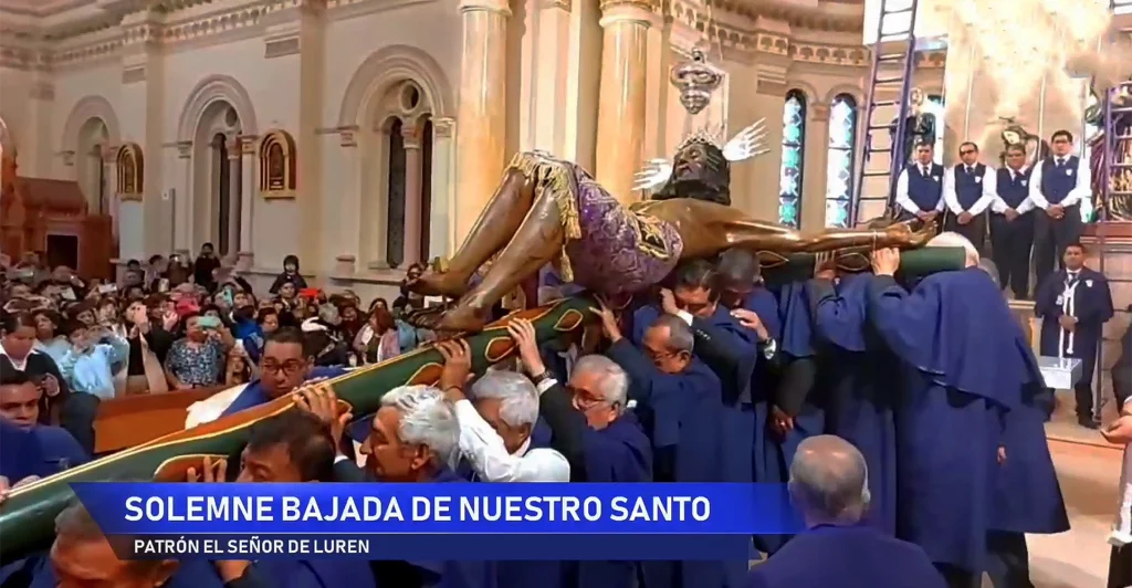 Ica: Fieles aplaudieron la tradicional bajada del Señor de Luren por su festividad de octubre 2024