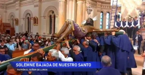 Ica: Fieles aplaudieron la tradicional bajada del Señor de Luren por su festividad de octubre 2024