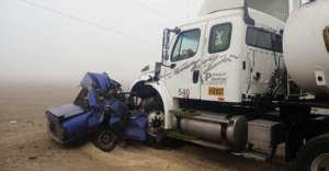 Ica: Hombre pierde la vida en violento choque de su auto con un camión cisterna en Palpa