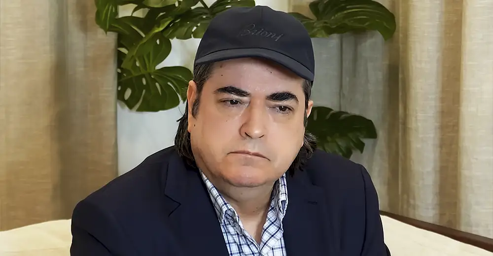 Temen por la vida de Jaime Bayly tras aparición de un bulto en su estómago que podría matarlo