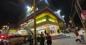 Ica: así se vivió los momentos de pánico que se reportó como supuesto asalto a Plaza del Sol