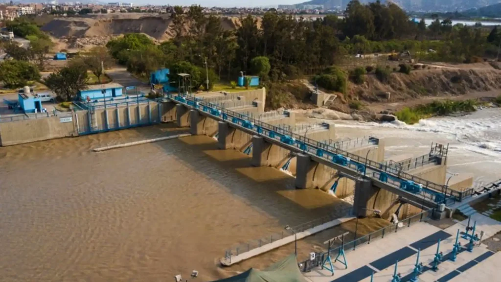Huaicos en Perú: 12 regiones en alerta roja y empresas de agua no tienen planes de emergencia