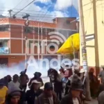 Paro en Huancavelica: Enfrentamientos con la policía durante protesta por mejora de carreteras