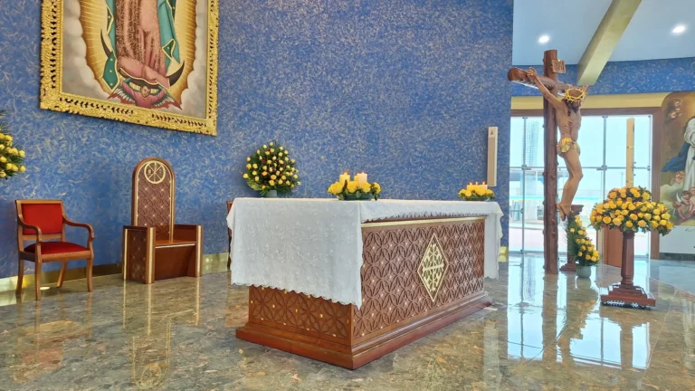 Objetos usados por papa Francisco en visita a Trujillo pueden ser apreciados por el público - Perú
