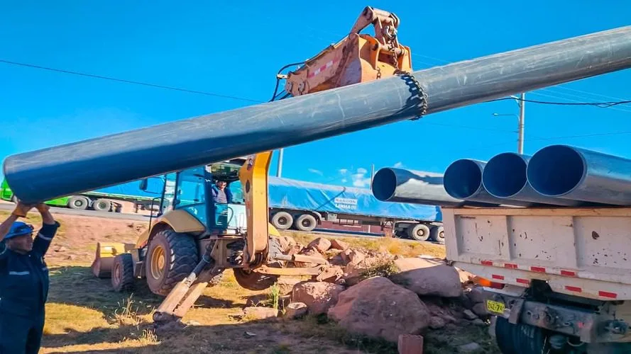 Puno: Escándalo en Emsa por el alquiler de una retroexcavadora - Perú