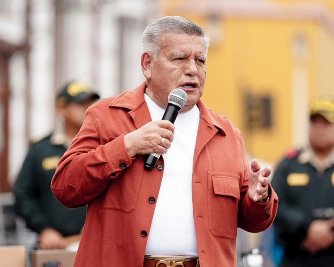 Fiscalía investiga a César Acuña por destinar S/2 millones a publicidad - Perú