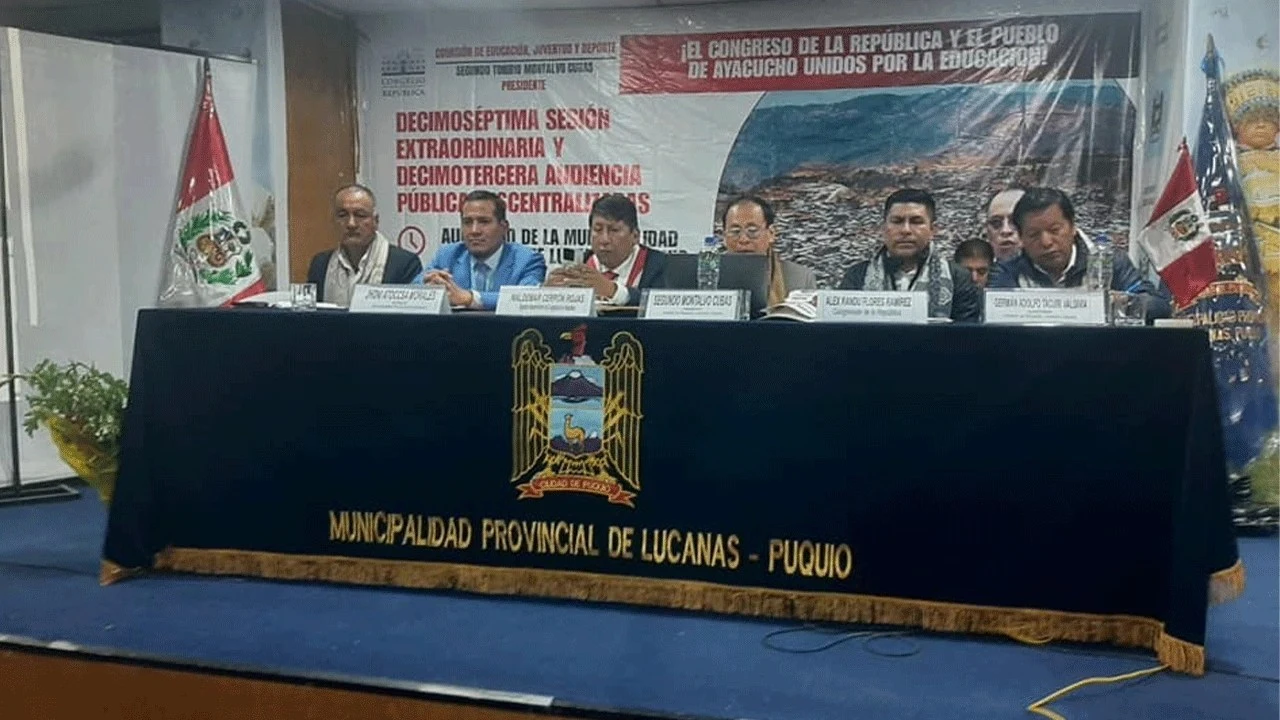 Presidente del Consejo Regional de Ayacucho cuestionó labor de congresistas - Perú