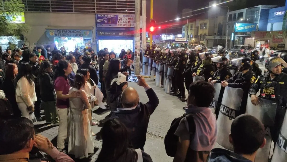 Arequipa: estudiantes UNSA acusan de agresión a PNP en protesta por atropello contra alumno - Perú