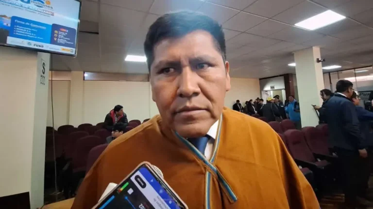 Gobernado de Puno rechaza ultimátum de 72 horas por dirigentes de cuenca Ramis: «No funcionan así las cosas» - Perú