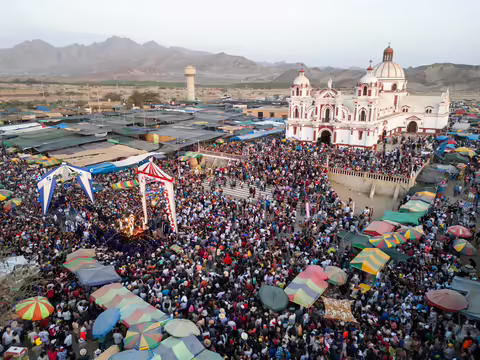 Santuario de Yauca en disputa: padre amenaza con llevarse la festividad de la Virgen del Rosario a Ica