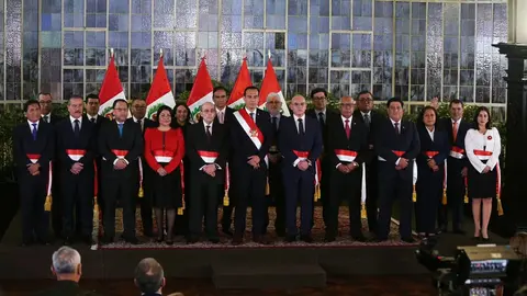 José Jerí juramenta a Ernesto Álvarez como nuevo premier y estos son sus ministros